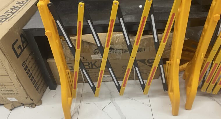 Retractable Fence Barrier/ Extendable Traffic Barricade