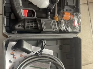 Battery Rechargeable Car Washer. 2 Batteries