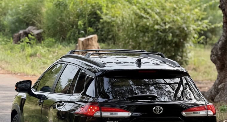 Toyota Corolla Cross 2.0 Petrol AWD 2022 Black