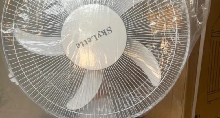 16inche Rechargeable Solar Fan