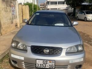 Nissan Sentra 2004 Silver
