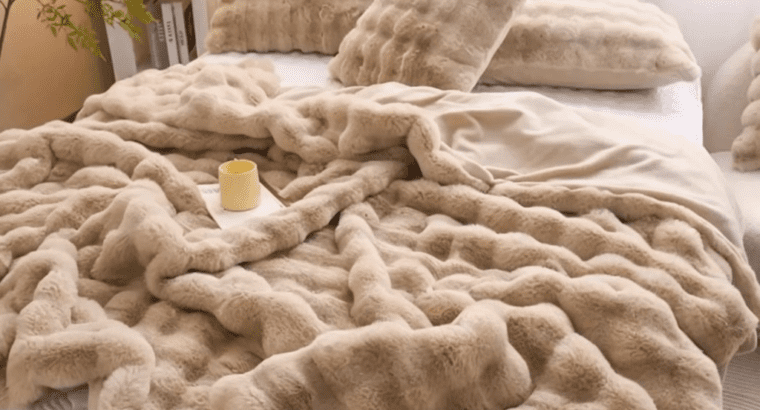 Latest Duvet With 2 Pillows