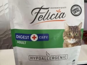 Felicia Hypoallergenic Adult Cat Food – Chicken, 2kg Pack