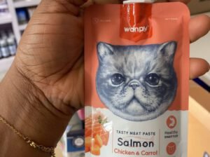 Wanpy Salmon, Chicken & Carrot Cat Treat – 90kg Lickable Meat Paste