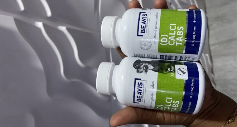 4-in-1 Pet Grooming Comb – Brush, Fur Remover & Massager