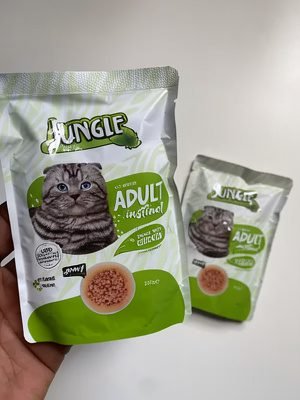 Jungle Adult Cat Chunks with Chicken in Gravy – 10kg Premium Cat Food