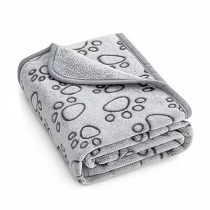 Pet Blanket – Soft & Comfy Blanket for Cats and Dogs