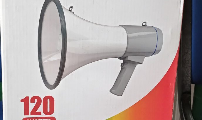 Rechargeable Handheld Megaphone with SD Card, USB & Recording – Powerful Portable Speaker