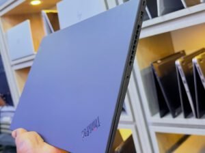 Lenovo ThinkPad X1 Carbon Laptop, Intel Core i5, 8GB RAM, 256GB SSD, 13.3” Ultrabook, Windows 11 – U